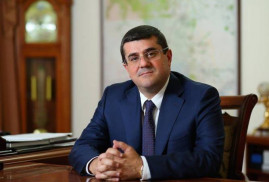 Karabağ Cumhurbaşkanı: “Artsakh Ermeni olmuş, olur ve kalmalı”