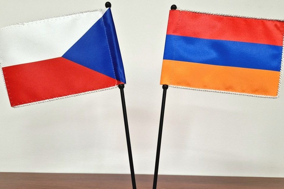 Ermenistan-Çek askeri-teknik işbirliği çalışma grubu kurulacak