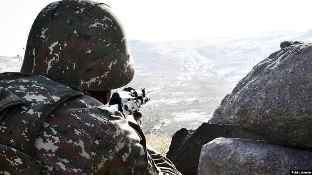 Azerbaycan Sotk ve Tretuk yönüne tekrar ateş açtı