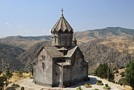 Azerbaycan Berdzor’daki Surb Hambardzum kilisesi'ni camiye çeviriyor