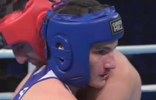 Ermeni boksör Azerbaycanlı rakibini mağlup etti (Video)