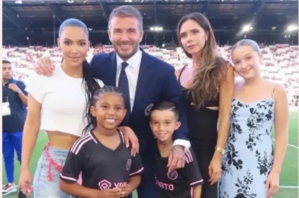 David Beckham'ın eşi "Inter Miami" futbol maçından Kim Kardashian ile fotoğraf paylaştı