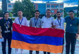Ermenistan takımı Uluslararası Matematik Öğrenci Olimpiyatında 1 altın, 4 gümüş madalya kazandı
