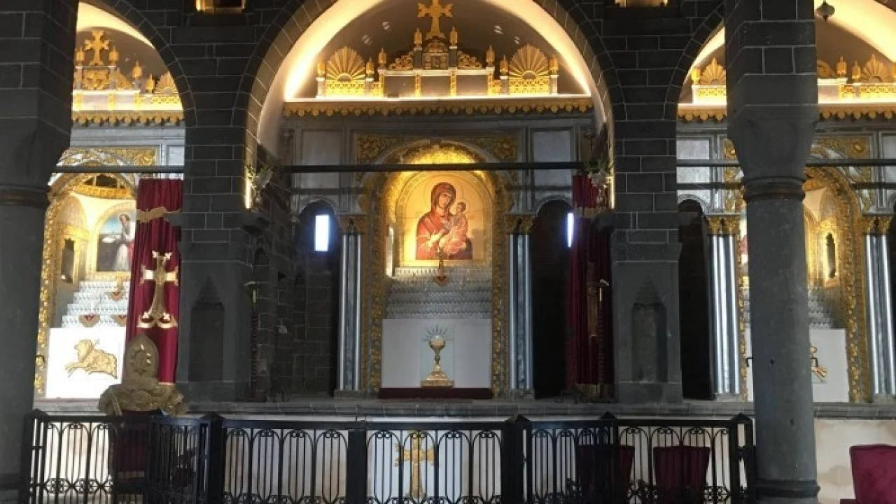 Սուրբ Կիրակոս եկեղեցում նշվել է Մարիամ Աստվածածնի վերափոխման տոնը