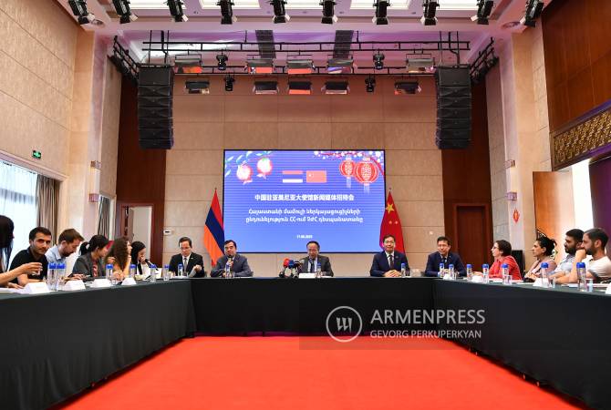 Ermenistan ve Çin doğrudan uçuş düzenleme konusunu tartışıyor