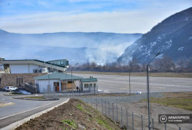 Azerbaycan topraklarından Kapan'daki "Syunik" havaalanına ateş açıldı, camı kırıldı