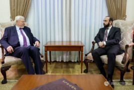 Ermenistan Dışişleri Bakanı ve Andrzej Kasprchik bir araya geldi