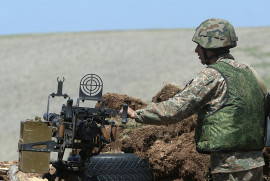 Azerbaycan, Ermeni mevzilerine İHA ve havan toplarıyla saldırıyor