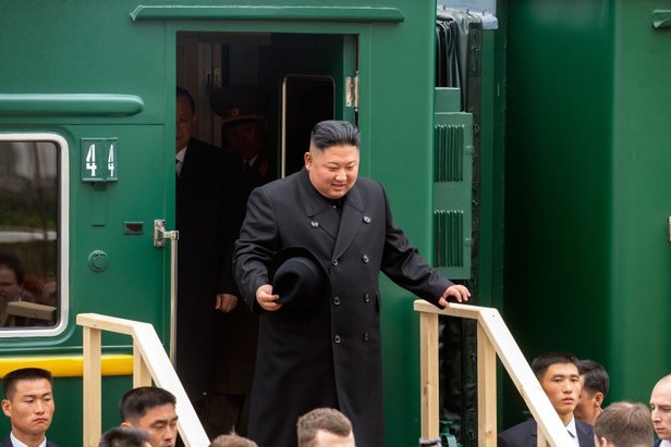 Kuzey Kore Lideri, Putin ile görüşmek için trenle Rusya'ya gidiyor
