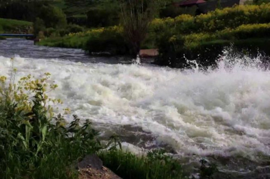 Ermenistan tarafındaki Araks Nehri üzerindeki selden etkilenmiş baraj yeniden inşa edilecek