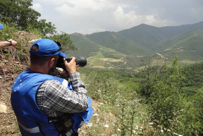 AB misyonu, askeri gelişmeleri izlemek için sınır bölgelerindeki devriyeleri genişletti