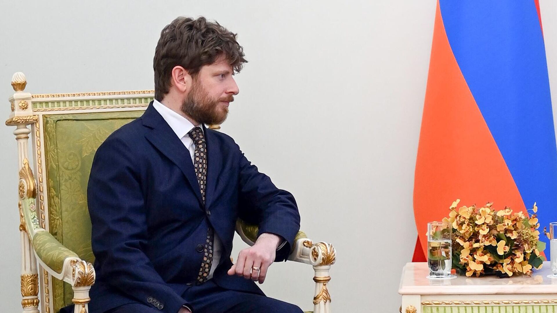 Fransız Büyükelçi internette Ermenistan'ın sınır bölgelerine gidilmemesi uyarısını yalanladı