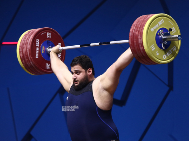 Ermeni sporcu Dünya Halter Şampiyonası'nda gümüş madalya kazandı