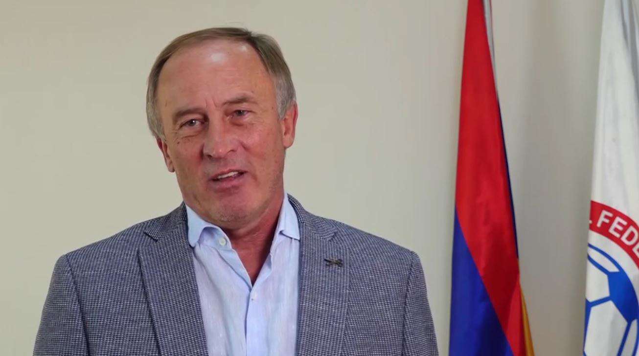 Ermenistan Milli takımının Ukraynalı teknik direktörü: “ İleri, Ermeniler!” (Video)