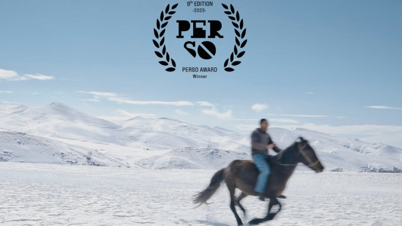 Ermeni film yapımcılarının "Beş Hayalperest ve Bir At" adlı filmi, uluslararası bir yarışmanın birincilik ödülünü kazandı