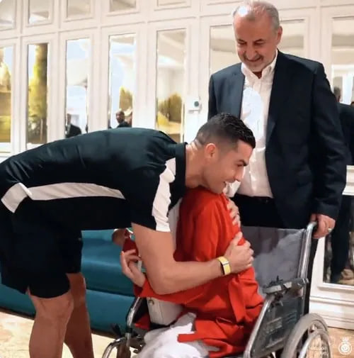 Ronaldo, İranlı bekar bir kadına dokunmak için ceza alabilir