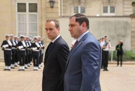 Ermenistan Savunma Bakanı Fransa'ya gitti