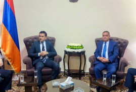Ermenistan Parlamentosu heyeti Şam'da Suriyeli Ermeni cemaatinin temsilcileriyle görüştü