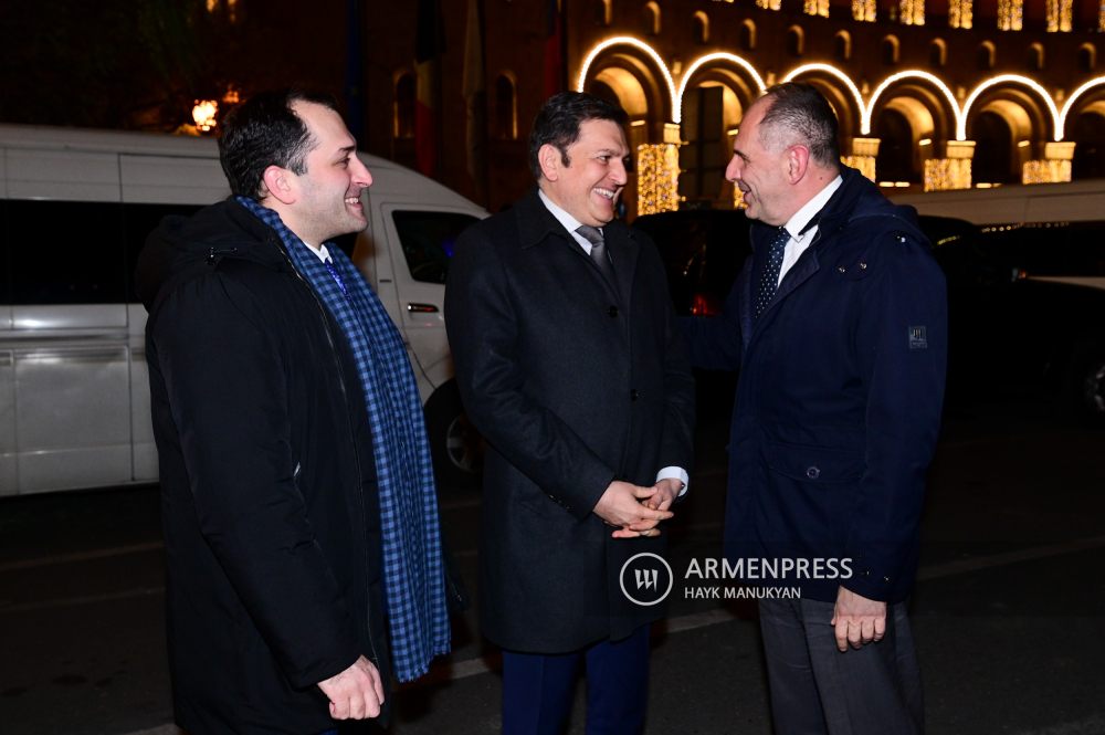 Yunanistan Dışişleri Bakanı Ermenistan'da