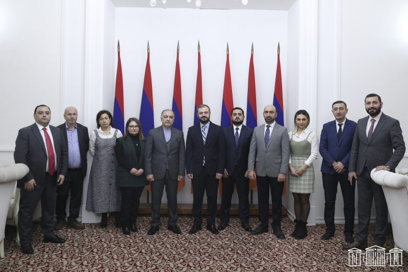 İran-Armenia Dostluk Grubu üyeleri, İran'ın Ermenistan Büyükelçisi ile bir araya geldi