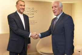Davos'ta Ermenistan Cumhurbaşkanı İran Dışişleri Bakanı ile bir araya geldi