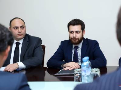 Ermenistan Dışişleri Bakanlığı'nda, NATO temsilcisi ile işbirliği gündem maddeleri ele alındı