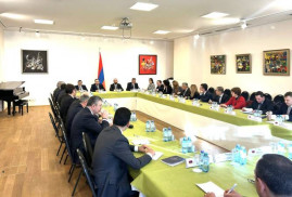 Mirzoyan, Güney Kafkasya'daki durumu Ermenistan'ın Büyükelçileri ile ele aldı