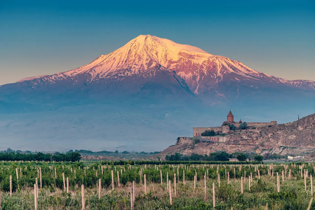 “Wine Enthusiast” Ermenistan'ı en yeni 7 şarap bölgesinden biri olarak sundu