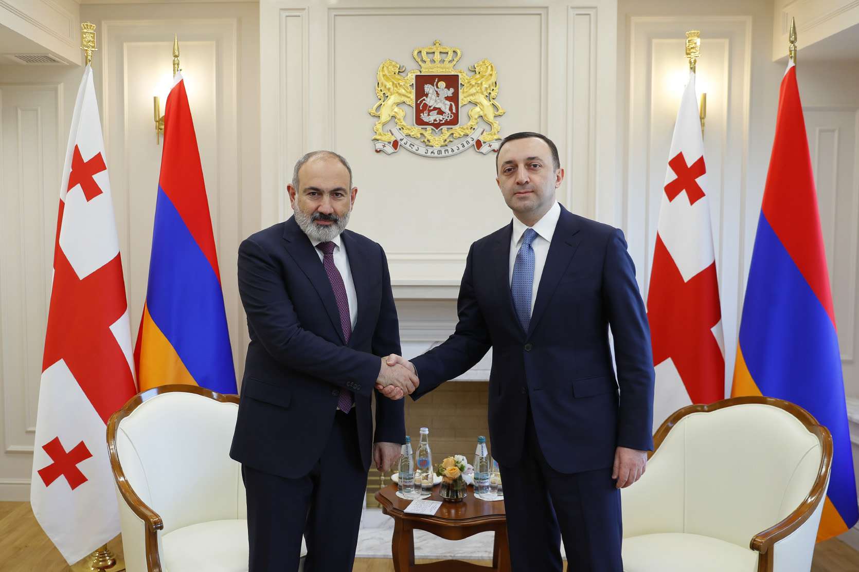 Ermenistan ve Gürcistan Başbakanları barış ve istikrar yolunda atılması gereken adımları önemsedi