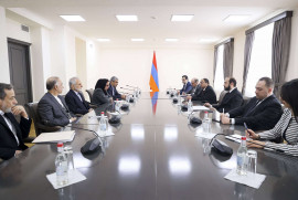 Ermenistan Dışişleri Bakanı üst düzey bir İranlı yetkiliyi kabul etti