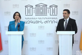 Ermenistan, Azerbaycan'ın barış görüşmelerini geciktirmesi üzerine uluslararası topluma baskı yapma çağrısında bulunuyor
