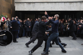 Ermenistan milli dans büyük ustasını veda etti (Foto, video)