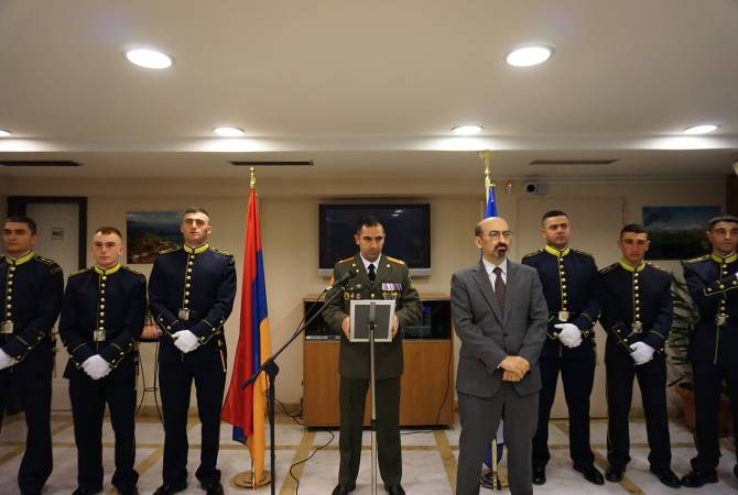 Ermeni Silahlı Kuvvetlerinin kuruluşunun 32. yıl dönümü Yunanistan'daki Ermenistan Büyükelçiliği binasında kutlandı
