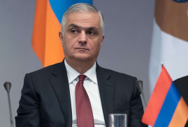 Ermenistan Başbakan Yardımcısı büyük bir heyetle İran'a gidecek