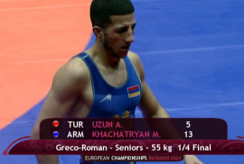 Bükreş'te düzenlenen Avrupa Şampiyonası'nda Ermeni güreşçi Türk rakibini mağlup etti (VİDEO)