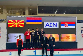 Ermeni sporcu, Tiflis'te düzenlenen karate (WKF) gençler şampiyonasında birinci oldu