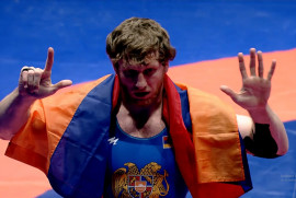Ermeni güreşçi Artur Aleksanyan, 7. kez Avrupa Şampiyonu (VİDEO)