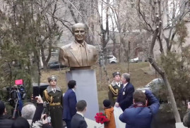 Yerevan'da efsanevi kaşif Ermeni Gevorg Vardanyan'ın heykeli açıldı