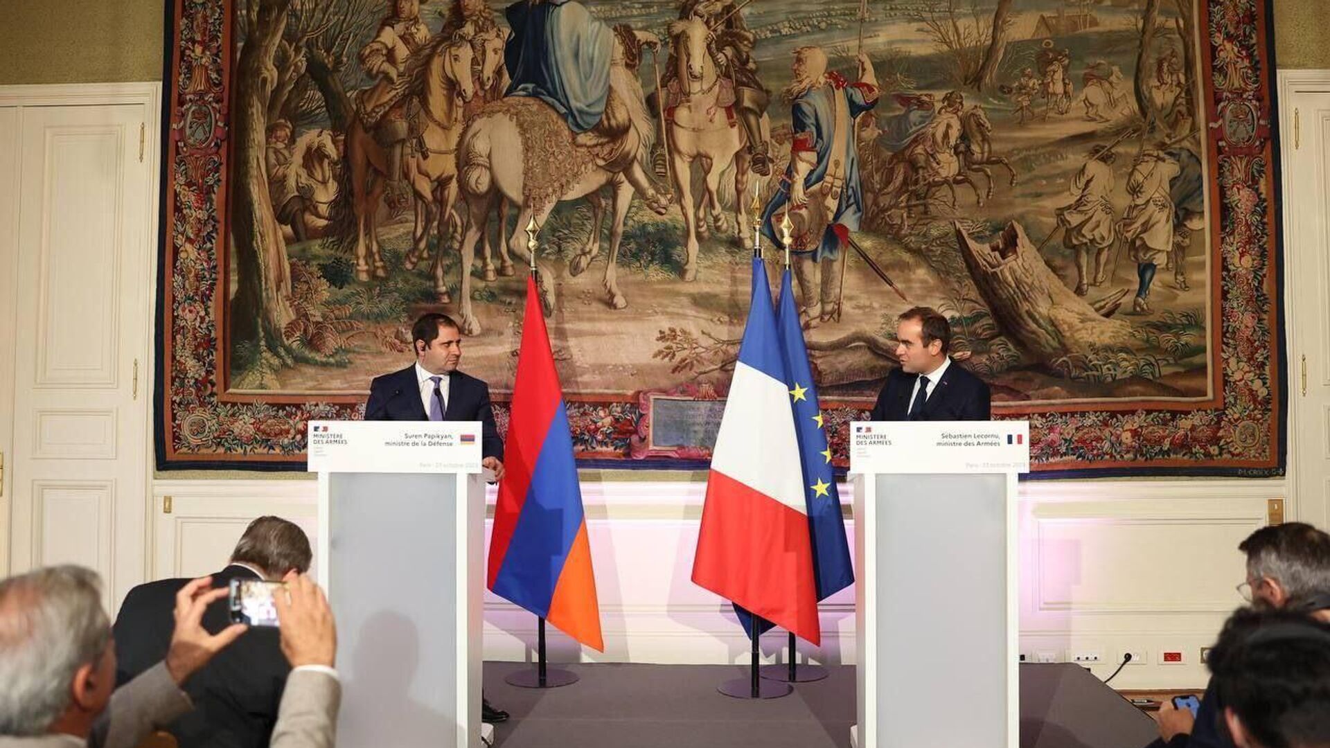 Papikyan: Fransa ile askeri alanda işbirliğinin herhangi bir ülkeye karşı değil
