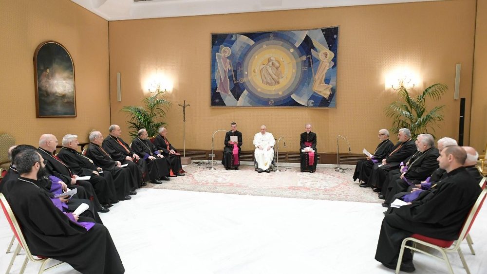 Papa Franciscus, Dağlık Karabağ'dan tehcir edilen Ermeniler ve Ermenistan'ın barışı için dua etti