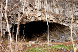 Yerevan'ın en eski mağarasında zengin bir kültür koleksiyonu bulundu