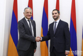 Rubinyan AB Büyükelçisi ile Ermenistan-Türkiye normalleşmesi hakkında fikir alışverişinde bulundu