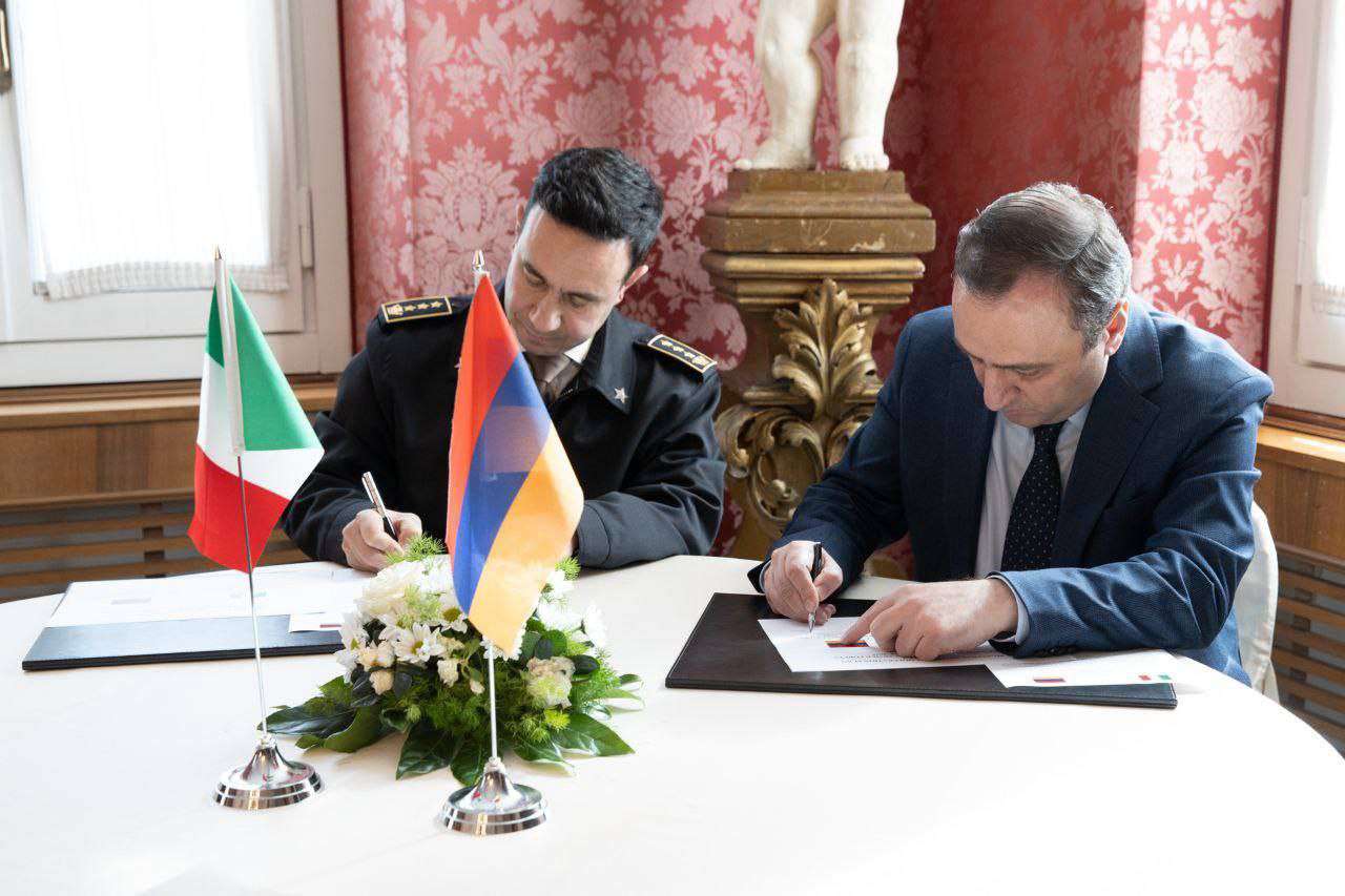 Ermenistan ile İtalya arasında yıllık askeri işbirliği programı imzalandı