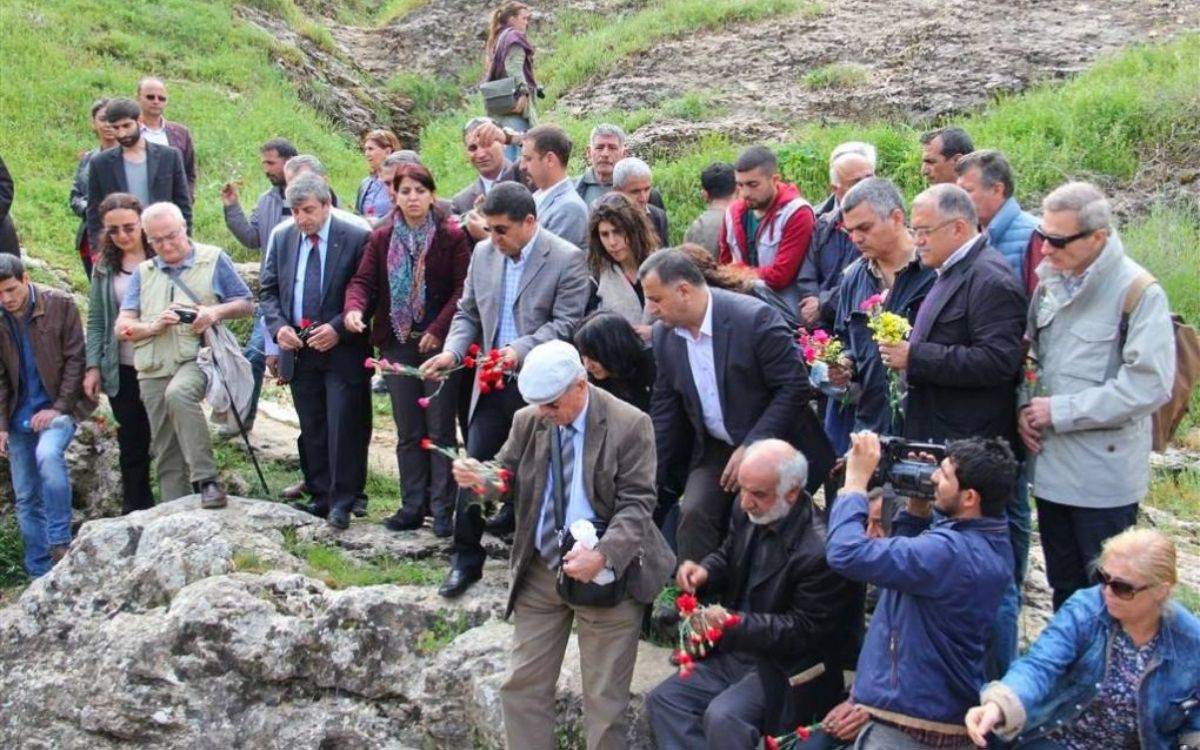 Դիարբեքիրի փաստաբանների պալատը հարգել է Հայոց ցեղասպանության զոհերի հիշատարակը