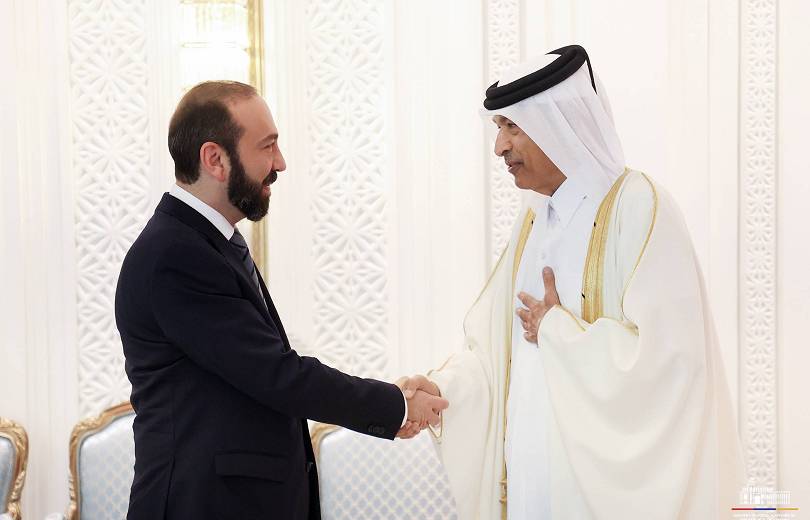 Ermenistan Dışişleri Bakanı, "Barış Kavşağı " projesini Katar Danışma Konseyi başkanına sundu