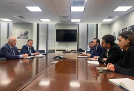 Ermeni milletvekilleri ve ABD Senatörü Ben Cardin, "Barış Kavşağı" projesini görüştüler